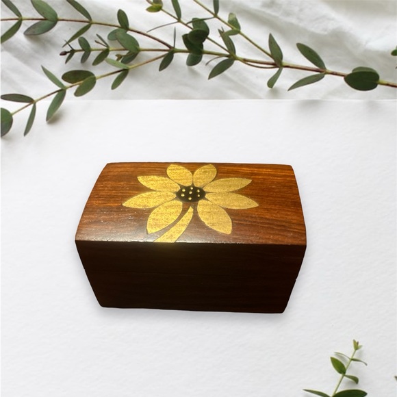 🌻Vintage Handmade Wooden Floral Hinged Trinket Jewelry Boxes (Bundle of 2) - Picture 8 of 12